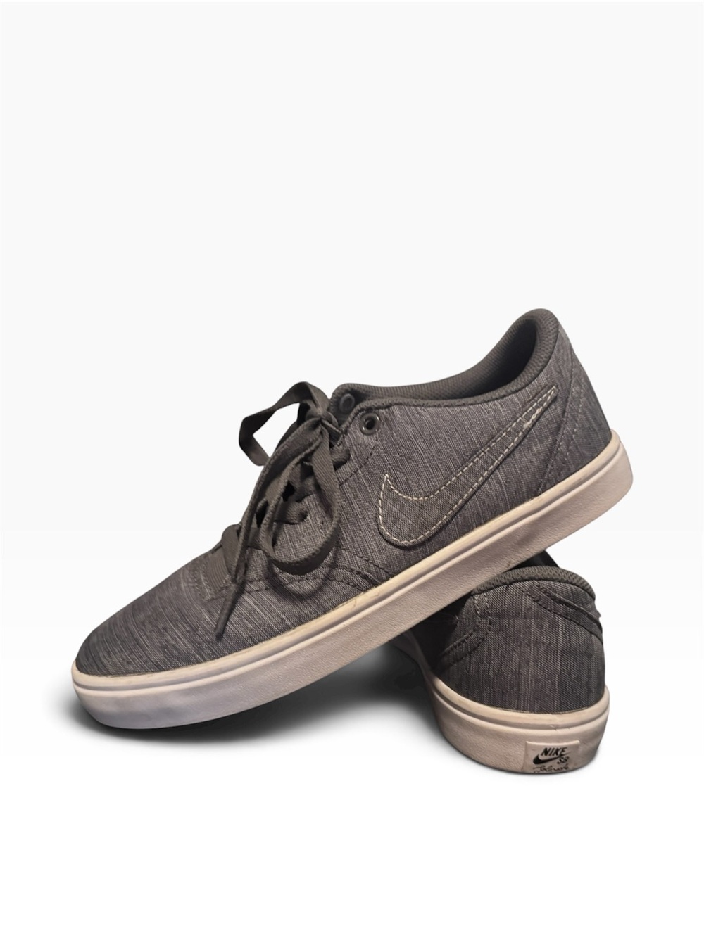 Nike SB Check Solar Soft Women’s Running Sneakers
